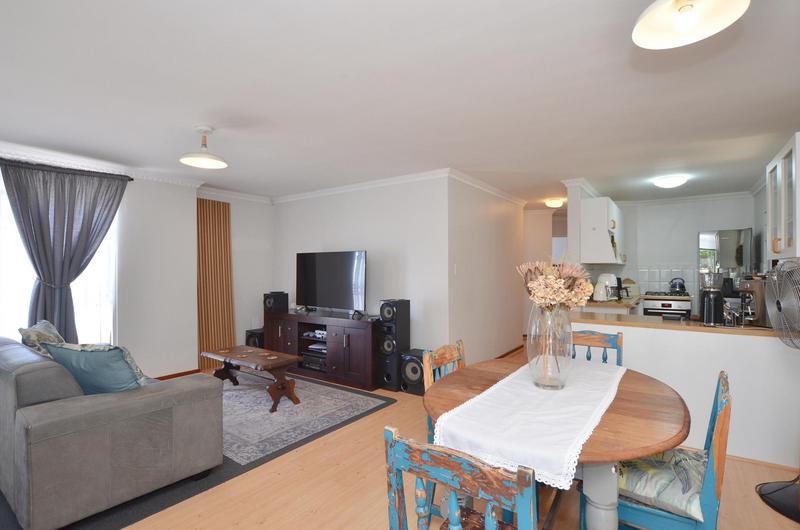 3 Bedroom Property for Sale in Vergesig Western Cape